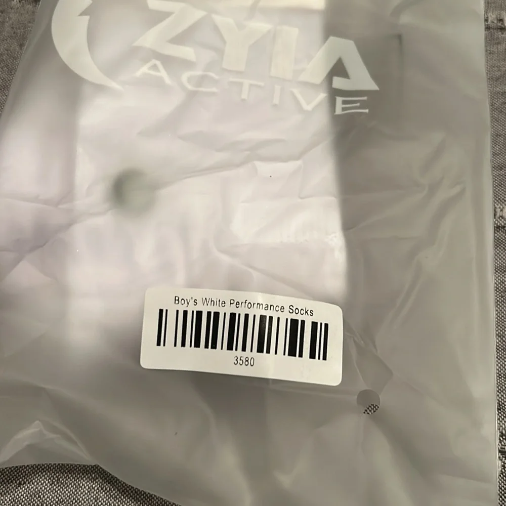 🩶5/$30 ZYIA Active Boy's White Performance Crew Length Socks NEW